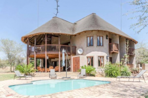 Zebula Lodge 132